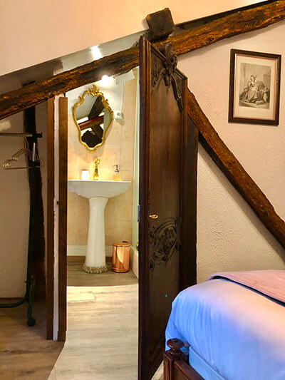 Chambre Le Colombier, Maison d'hôtes Le Colombier de Cyrano & roxane à Bergerac, 24100